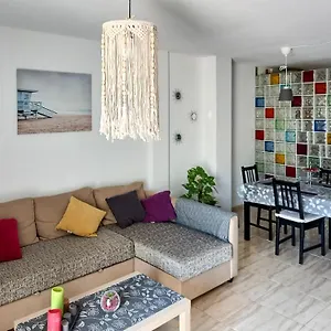 Guest house Casa La Sonrisa Shared House, El Medano (Tenerife)